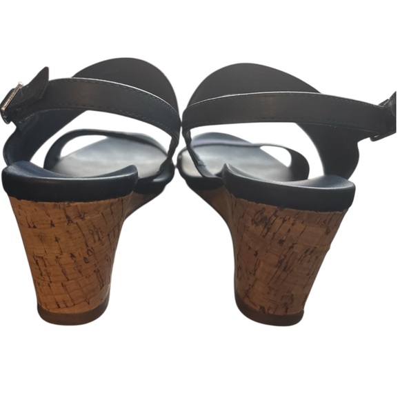 Denver Hayes Wedge Sandals | Size 9 - Picture 3 of 8